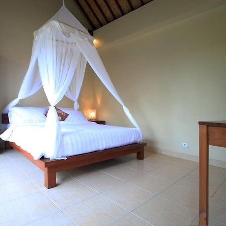 Tanggal Merah Guest House Ubud Buitenkant foto